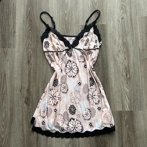 La Vie En Rose Floral Chemise - Pink and Black